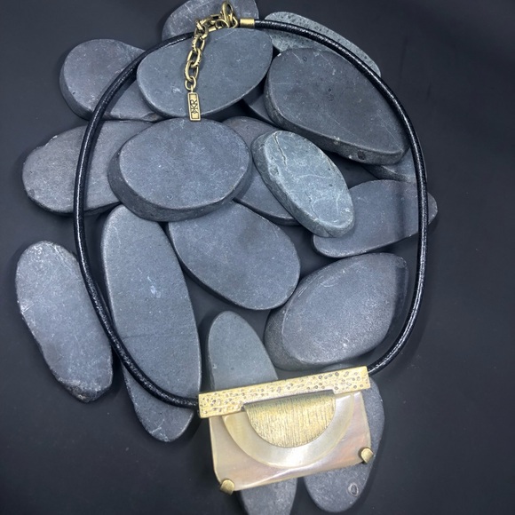 Silpada Eclipse Brass leather and horn necklace - Picture 11 of 17